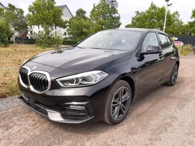 Gebraucht BMW 120 Sport Line 190 PS (139 kW) 2021 Schwarz Limousine