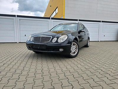 Mercedes E200