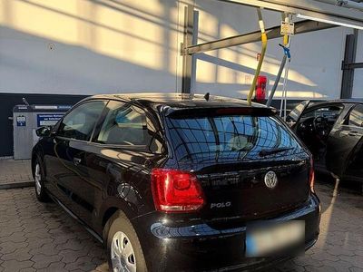 Gebraucht VW Polo Life 60 PS (44 kW) 2013 Schwarz Kleinwagen