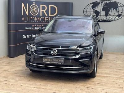 Gebraucht VW Tiguan Active 131 PS (96 kW) 2023 Deep black perleffek (metallic) SUV