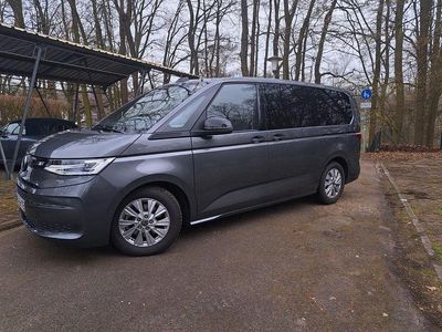 Gebraucht VW Multivan 204 PS (150 kW) 2024 Grau Van