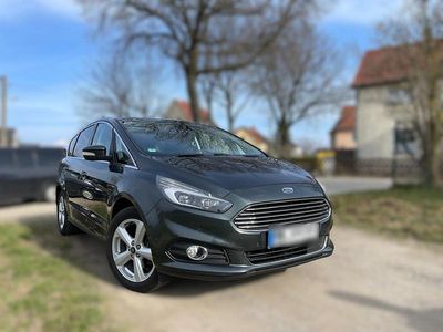 Gebraucht Ford S-MAX S 180 PS (132 kW) 2017 Grau Van / Kleinbus