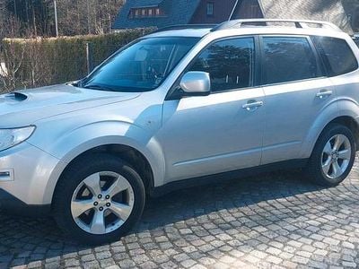 Second-hand Subaru Forester 147 CP (108 kW) 2011 Argintiu SUV