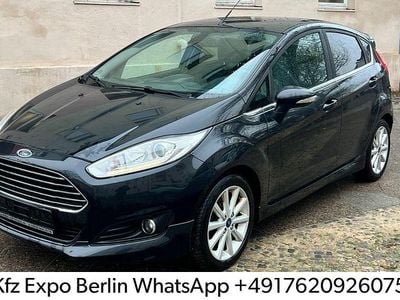 Second-hand Ford Fiesta Titanium 101 CP (74 kW) 2016 Negru Hatchback