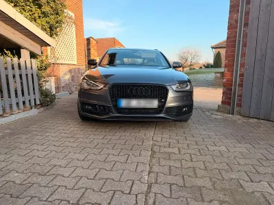 Gebraucht Audi A4 Ambiente 245 PS (180 kW) 2014 Grau Kombi