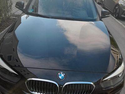 Gebraucht BMW 116 109 PS (80 kW) 2016 Schwarz Kleinwagen