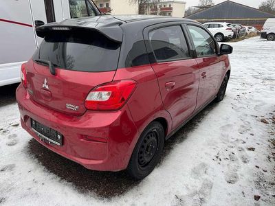 Amarenarot (m) Gebraucht 2017 Mitsubishi Space Star Diamant Edition Kleinwagen | 6.900 € (Fairer Preis)