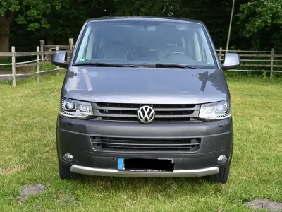 Gebraucht VW Multivan 179 PS (131 kW) 2015 Grau Van / Kleinbus
