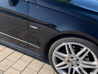 Gebraucht Mercedes E350 AMG 265 PS (194 kW) 2012 Schwarz Cabrio