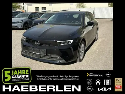 Gebraucht Opel Astra Elegance 131 PS (96 kW) 2023 Lackierung schwarz perla nera/typ aussen (metallic) Limousine