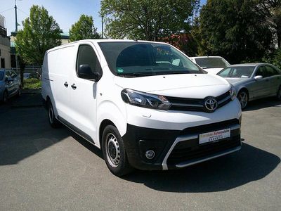 Usata Toyota Proace 122 CV (89 kW) 2021 Bianco Monovolume