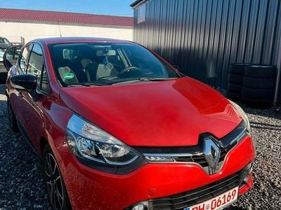 Używany Renault Clio IV 75 KM (55 kW) 2016 Czerwony Hatchback