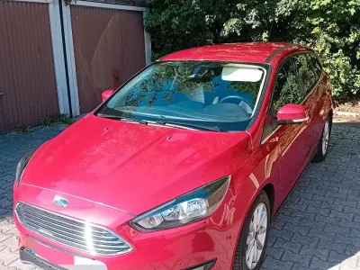 Begagnad Ford Focus 125 HK (91 kW) 2016 Röd Kombi