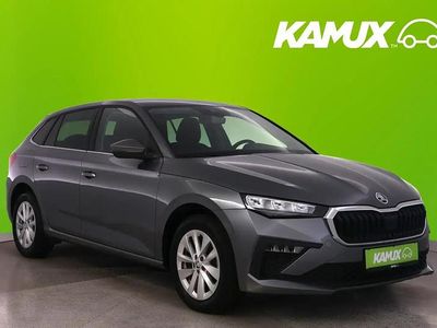Silber / grau Gebraucht 2024 Skoda Scala Kleinwagen | 20.390 € (Superpreis)