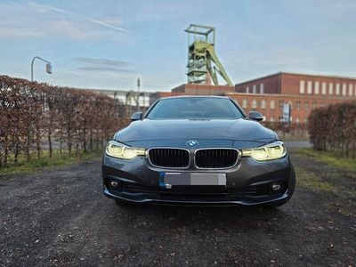 Grau Gebraucht 2018 BMW 316 Advantage Kombi | 11.700 € (Guter Preis)