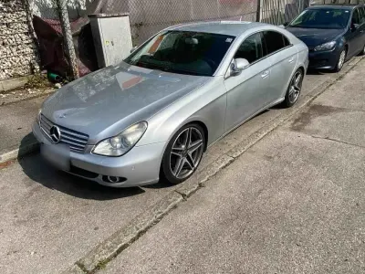 Gebraucht Mercedes CLS320 224 PS (164 kW) 2005 Grau Limousine