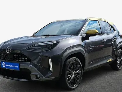 Gebraucht Toyota Yaris Cross 116 PS (85 kW) 2022 Grau SUV