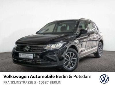 Deep black perleffekt Gebraucht 2023 VW Tiguan Life SUV | 31.433 € (Fairer Preis)