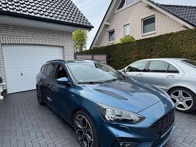 Second-hand Ford Focus ST-Line 125 CP (91 kW) 2019 Albastru Break