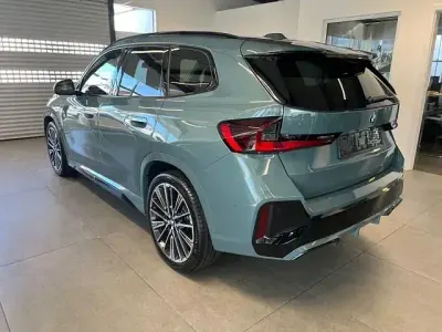 Gebraucht BMW X1 M Sport 211 PS (155 kW) 2024 Grün SUV