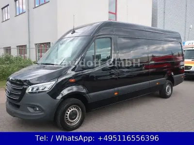 Gebraucht Mercedes Sprinter 190 PS (139 kW) 2022 Schwarz Van