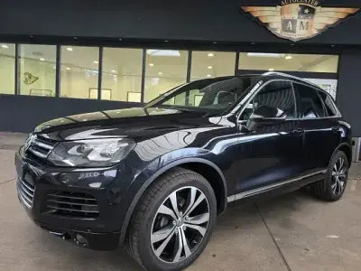 Second-hand VW Touareg R 245 CP (180 kW) 2014 Negru SUV