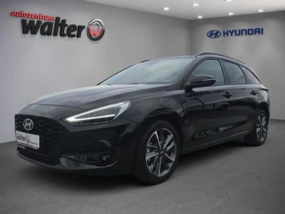 Gebraucht Hyundai i30 Advantage 140 PS (102 kW) 2025 Abyss black / mic Kombi