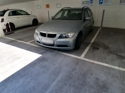 Gebraucht BMW 318 120 PS (88 kW) 2006 Grau Kombi
