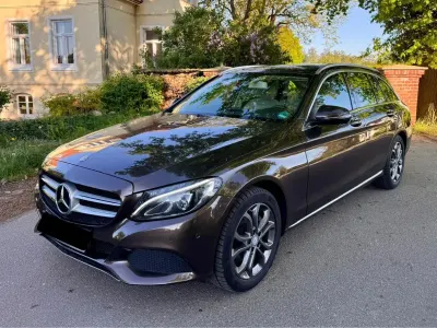 Gebraucht Mercedes C200 Exclusive 184 PS (135 kW) 2015 Braun Kombi