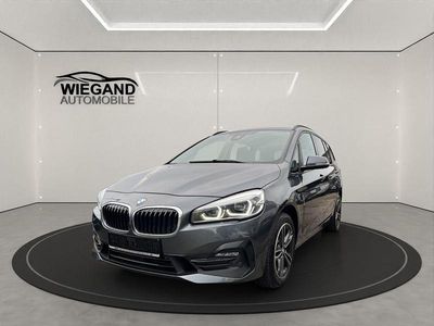 Gebraucht BMW 220 Gran Tourer Sport Line 190 PS (139 kW) 2022 Grau Van / Kleinbus