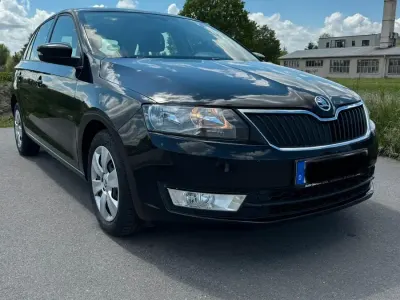 Gebraucht Skoda Rapid 90 PS (66 kW) 2016 Schwarz Kleinwagen