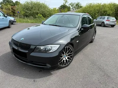 Gebraucht BMW 320 163 PS (119 kW) 2007 Schwarz Limousine