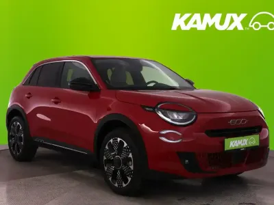 Gebraucht Fiat 600 101 PS (74 kW) 2025 Rot SUV