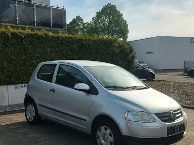 Gebraucht VW Fox 54 PS (39 kW) 2006 Grau Kleinwagen