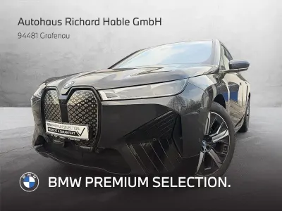 Gebraucht BMW iX Sport Line 384 kW (523 PS) 2022 Sophistograu brillanteffekt SUV