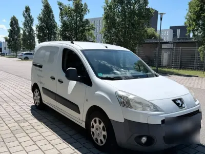 Gebraucht Peugeot Partner 90 PS (66 kW) 2009 Weiß