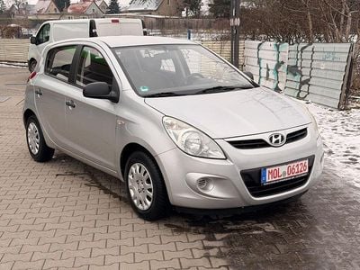 Silber Gebraucht 2008 Hyundai i20 Classic Limousine | 3.990 € (Fairer Preis)