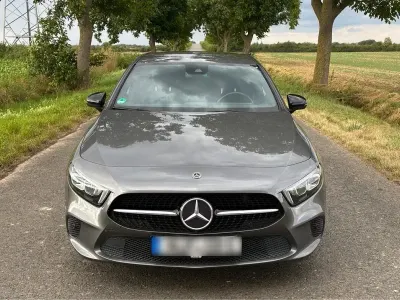 Gebraucht Mercedes A200 Night 163 PS (119 kW) 2020 Grau Limousine