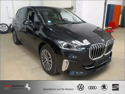 Gebraucht BMW 218 Active Tourer Luxury Line 136 PS (100 kW) 2022 Black sapphire metallic Van / Kleinbus