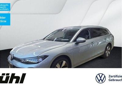 Oyster silver metallic Gebraucht 2025 VW Passat Business Kombi | 34.980 € (Guter Preis)