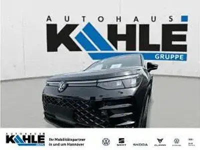 Neu VW Tayron R-line 150 PS (110 kW) 2026 Schwarz (grenadillschwarz) SUV