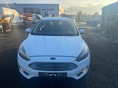 Usata Ford Focus Titanium 120 CV (88 kW) 2017 Bianco Berlina