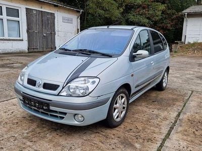 Grau Gebraucht 2003 Renault Scénic Expression Van / Kleinbus | 1.999 € (Fairer Preis)