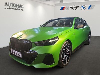 Gebraucht BMW 550e M Sport 489 PS (359 kW) 2025 Grün Limousine