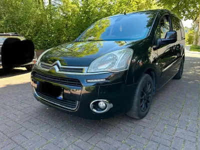 Gebraucht Citroën Berlingo 92 PS (67 kW) 2013 Schwarz Van / Kleinbus