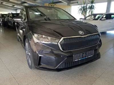 Gebraucht Skoda Enyaq iV 131 kW (179 PS) 2023 Schwarz SUV