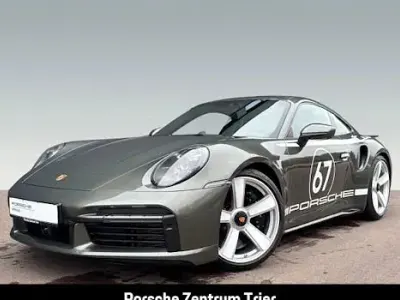Begagnad Porsche 911 Turbo 650 HK (478 kW) 2025 Grön Sportkupé