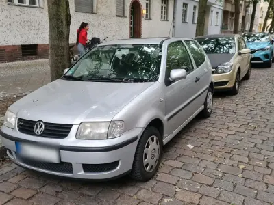 Gebraucht VW Polo 80 PS (58 kW) 2001 Silber Kleinwagen