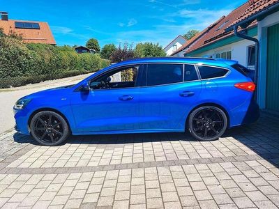 Blau Gebraucht 2019 Ford Focus ST-Line Kombi | 11.700 € (Fairer Preis)