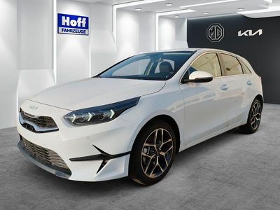 Neu Kia Ceed Style 101 PS (74 kW) 2026 Wd) casa white s (weiss Kleinwagen